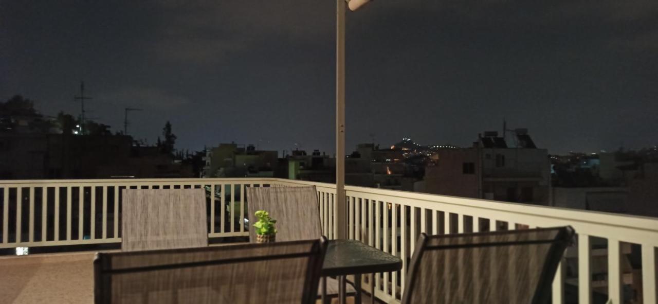 Apartamento Penthouse With An Incredible View 350M From Metro Station! Atenas Exterior foto