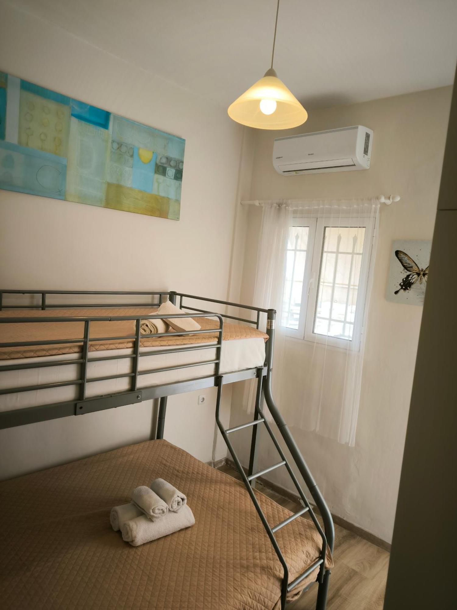Apartamento Penthouse With An Incredible View 350M From Metro Station! Atenas Exterior foto