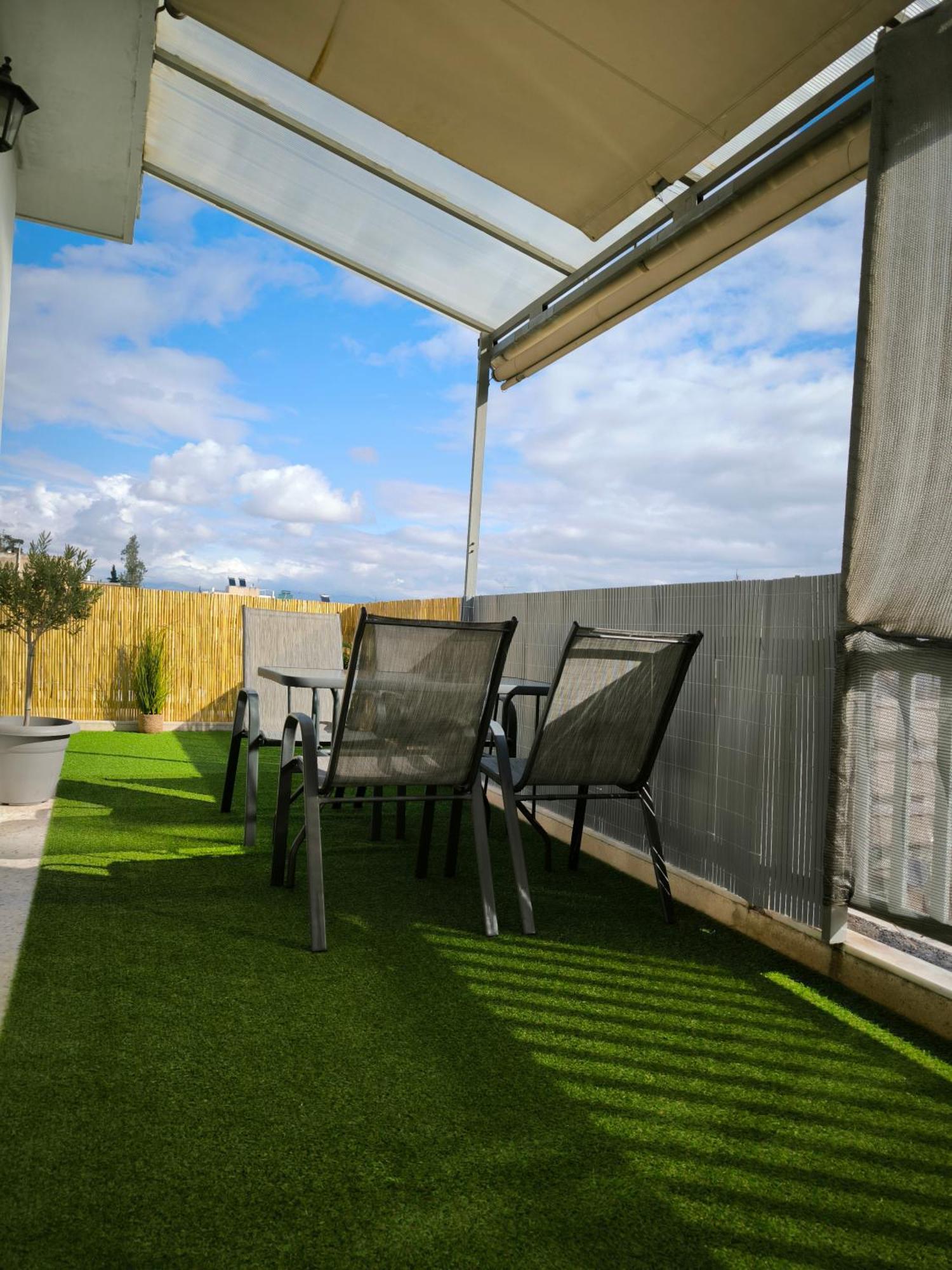 Apartamento Penthouse With An Incredible View 350M From Metro Station! Atenas Exterior foto